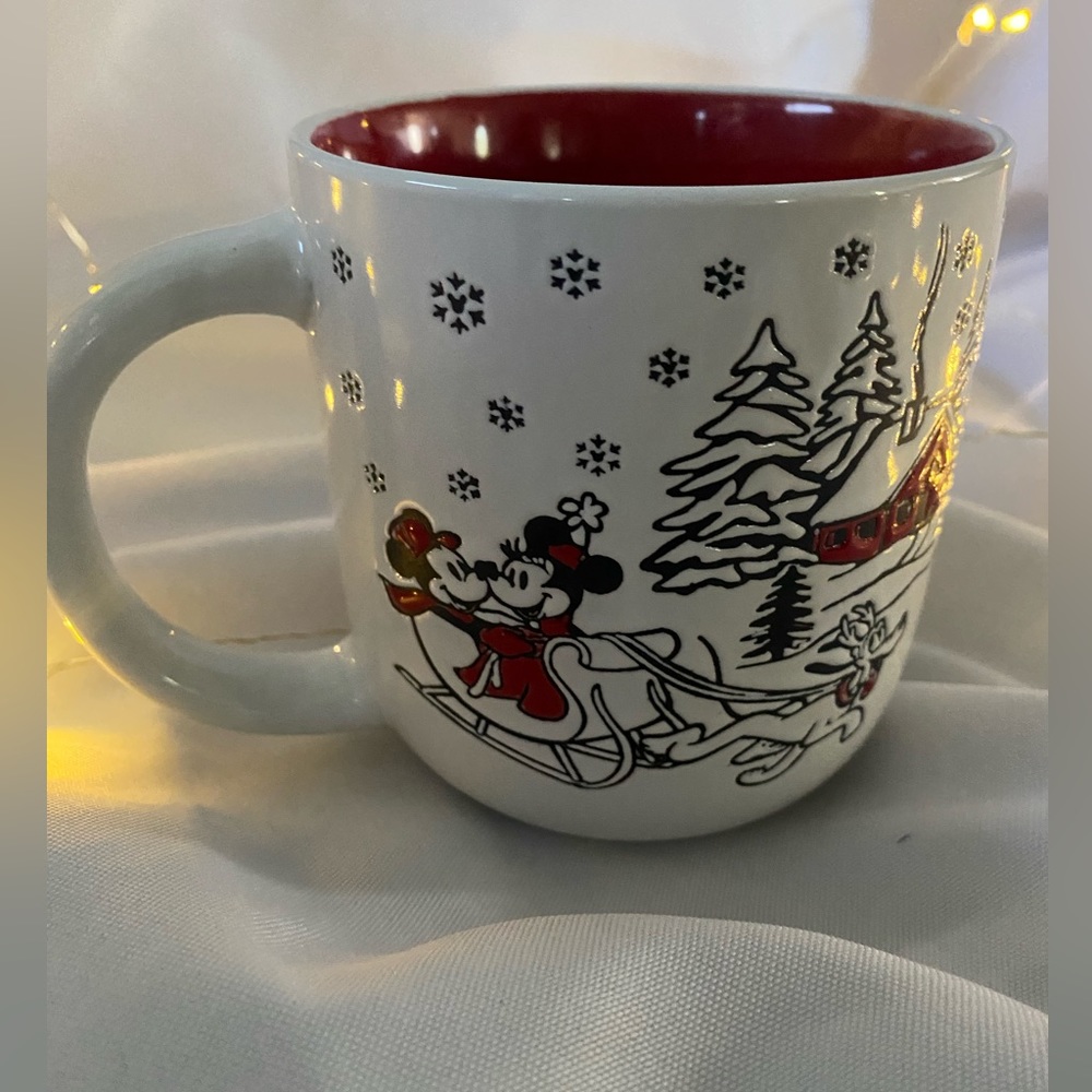 Disneys Mickey & Minnie Christmas 🎄 - Picture 4 of 4